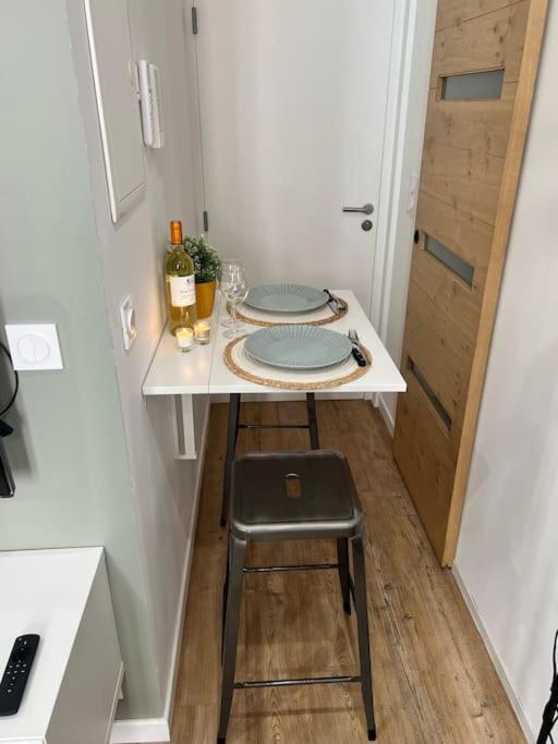 Studio 1 Neuf A 100 M Des Plages Et De La Gare Saint-Raphaël Zewnętrze zdjęcie