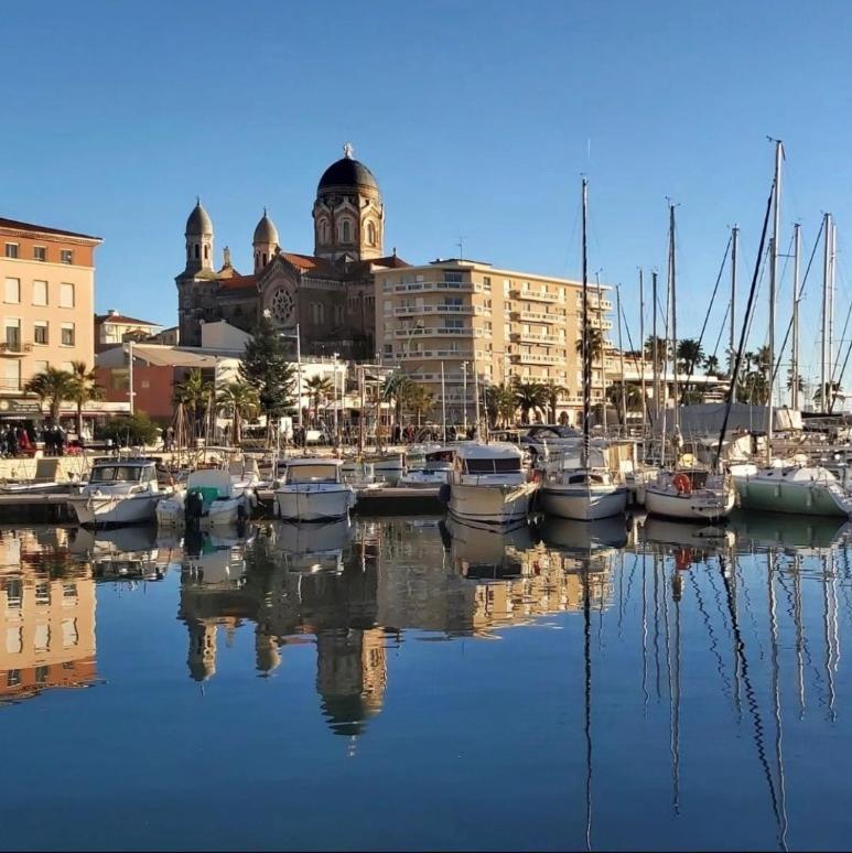 Studio 1 Neuf A 100 M Des Plages Et De La Gare Saint-Raphaël Zewnętrze zdjęcie